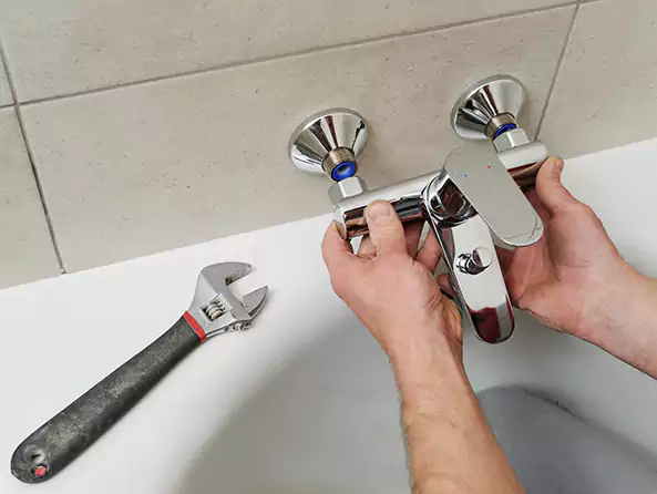 Why Choose Maysville Plumbing for Bathtub Faucet Replacement in Maysville, KY?